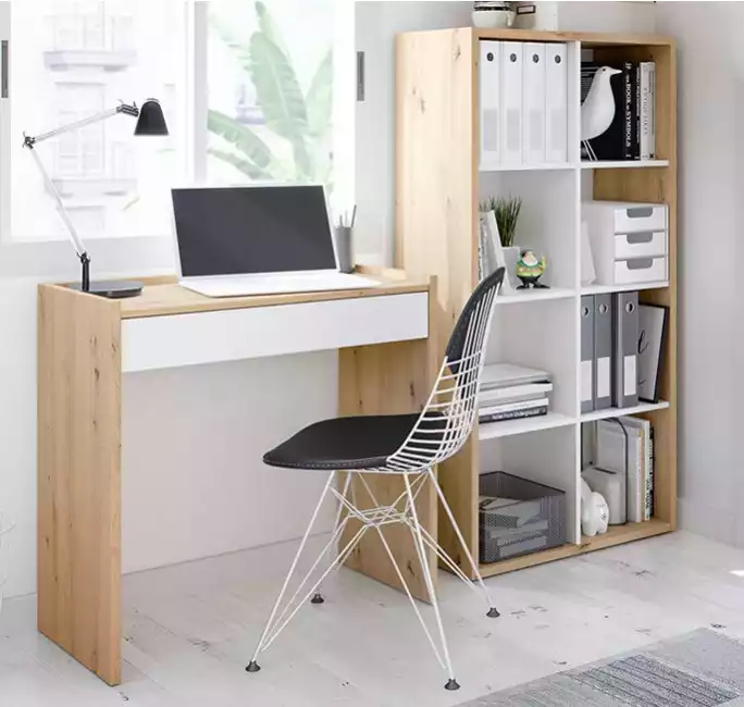 Mesa de escritorio modelo Izan en color roble y blanco